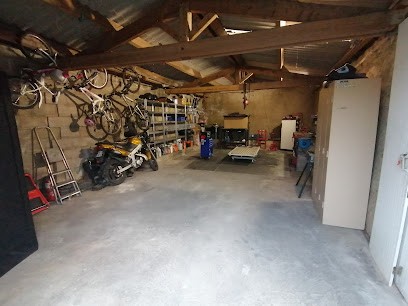 cut's custom, Garage Moto à Latillé