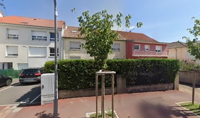 Hennick Robert, Concessionnaire Moto à Talange