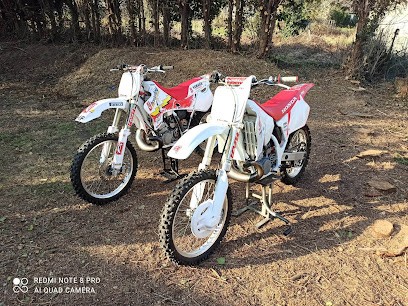 Atelier Bimax motos, Garage Moto à Bourg-et-Comin
