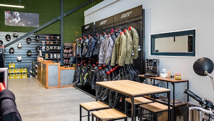 Gazoobike, Garage Moto à Saint-Laurent-des-Arbres