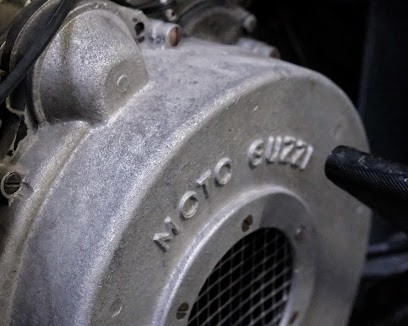 La Moto Italienne, Magasin d'Equipements et Pièces Moto à Visan