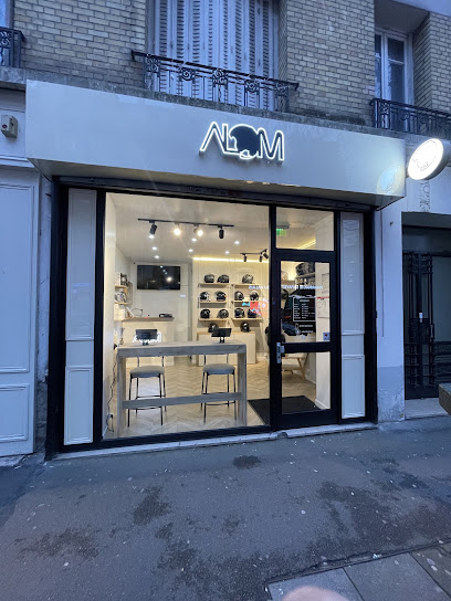 Alom Concessionnaire De Motos à Clichy
