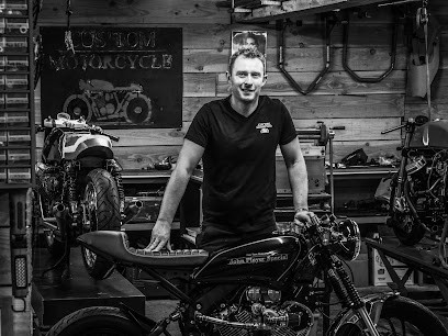 Cus'Tom Motorcycle - Tom Boissel, Garage Moto aux Pujols