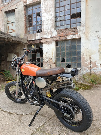 MG Mecanik, Garage Moto à Lemberg