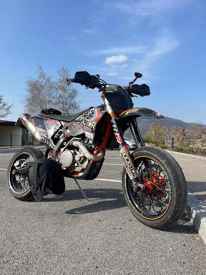 Mad Bécanes, Garage Moto à Douvaine