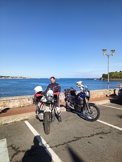 Qunu Riders, Garage Moto à Saint Vincent De Tyrosse