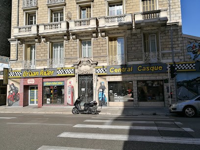 Motoclan/Maxxess, Magasin d'Equipements et Pièces Moto à Nice
