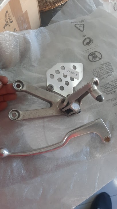 Ti Moto, Magasin d'Equipements et Pièces Moto à Languidic