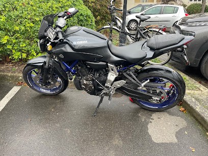 Vk Factory, Concessionnaire Moto à Orsay