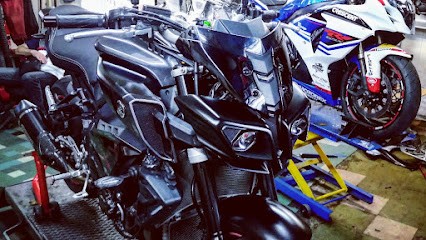 Dyez Motor, Garage Moto à Sevran